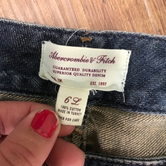 Abercrombie Jeans in Women - Picture 2 of 3